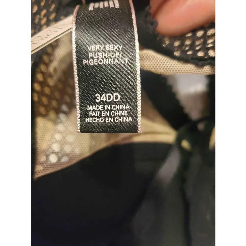 NWT Victoria Secret Very Sexy Push-Up Bra Size 34DD Black Lace Over Nude.